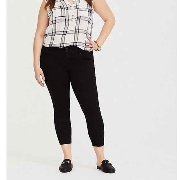 torrid Pants - TORRID Release Hem Cropped Jegging